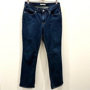 Levi’s Classic Bootcut Denim Jeans. 30”
Inseam. Color-indigo.
